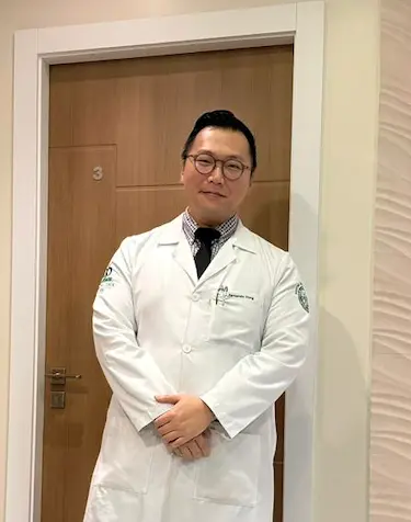 Dr. Fernando Hong